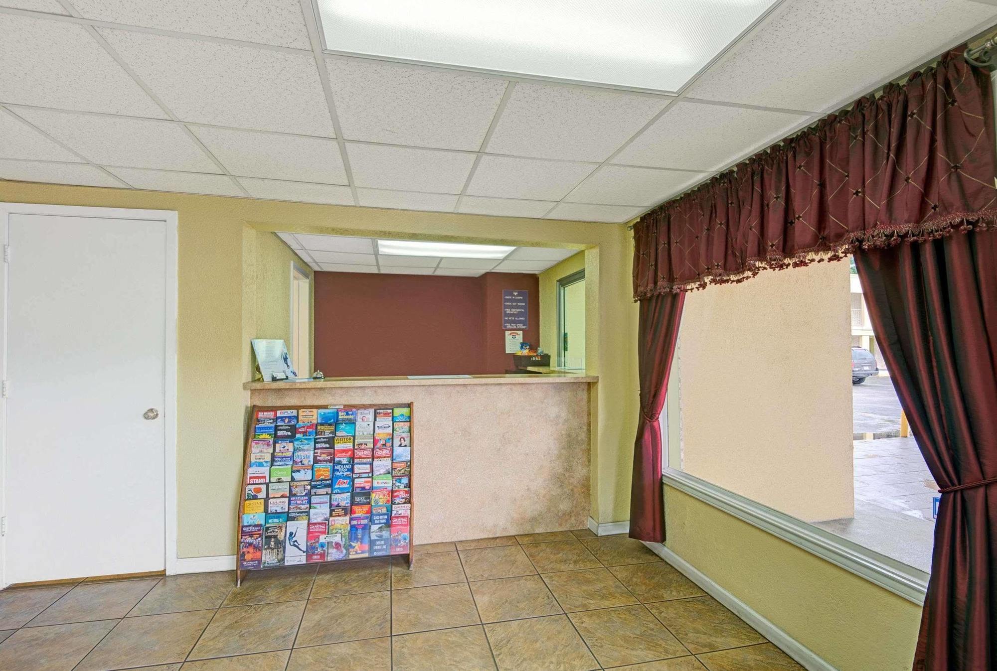 White Rock Inn San Marcos Luaran gambar